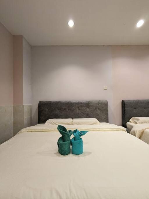 Cozy Spacious Bangalow Taman Rasah 2085 Seremban