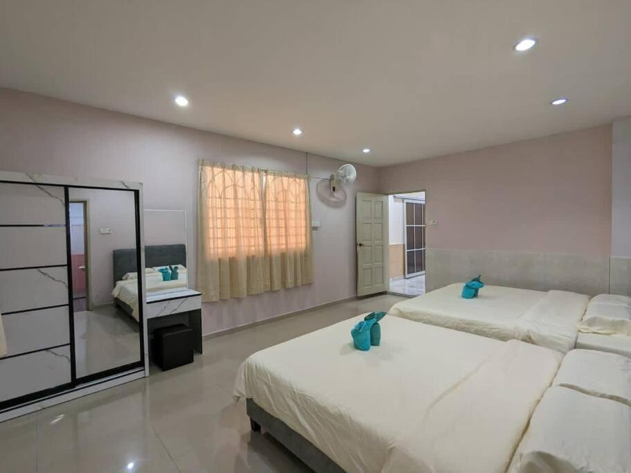 Cozy Spacious Bangalow Taman Rasah 2085 Seremban
