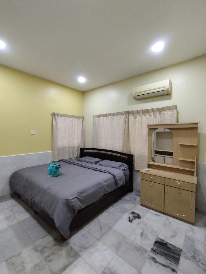 Cozy Spacious Bangalow Taman Rasah 2085